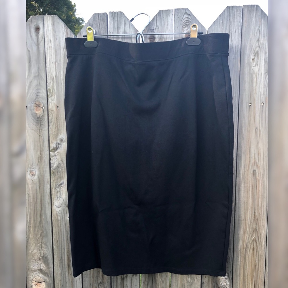 Black Stretch Pencil Skirt